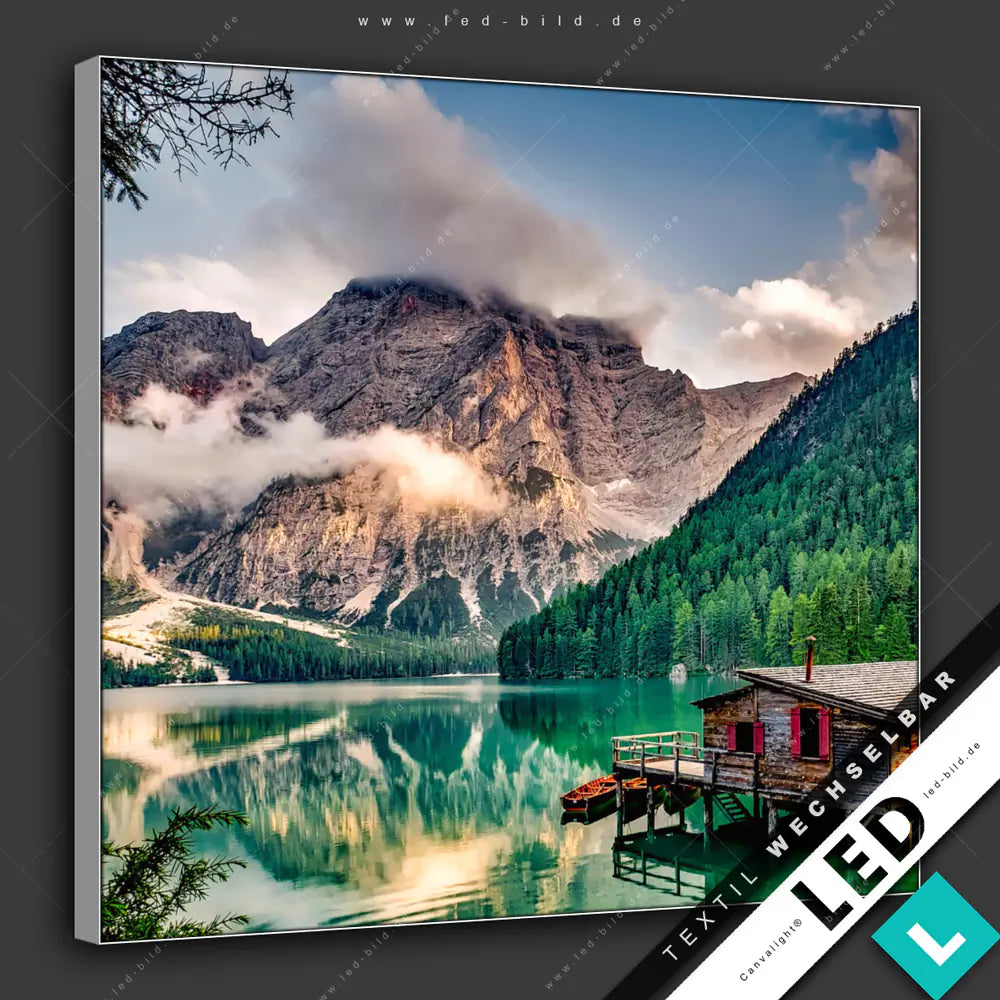 LED Leinwandbild Canvalight® TEX | Holztreppe zum einsamen Strand | Quadrat